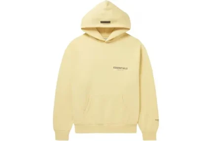 Fear of God Essentials Logo-Print – Cream Mr. Porter