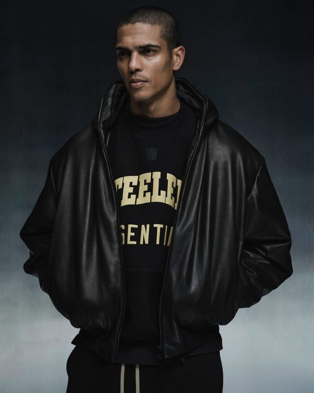 Fear of God Essentials Tracksuit (2)