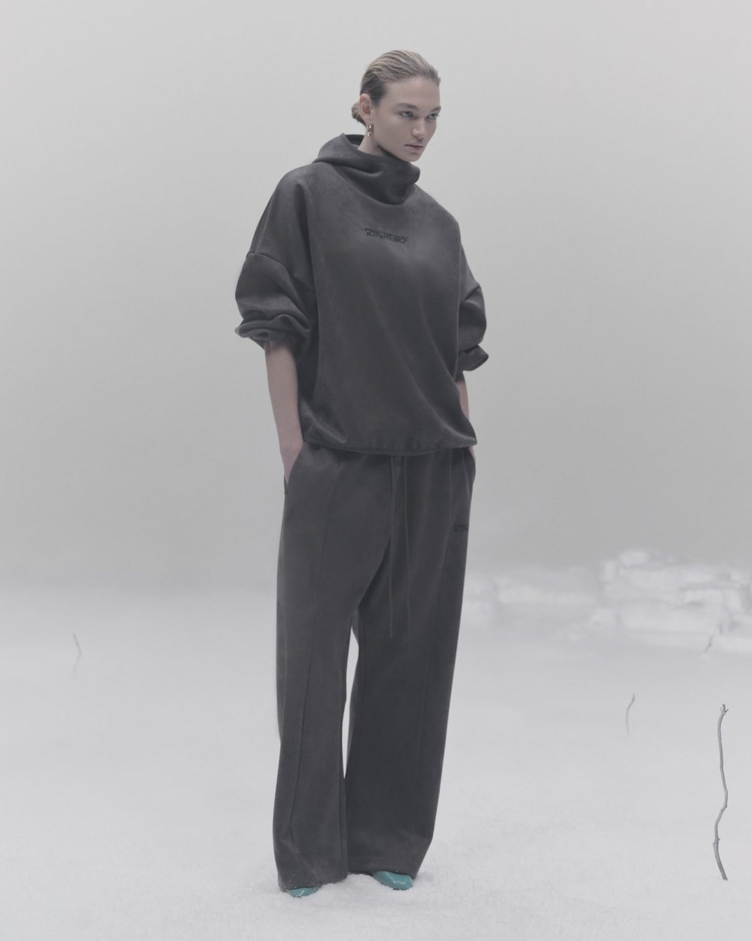 Essential Hoodie A Complete Guide to Style Comfort and Everyday Wear